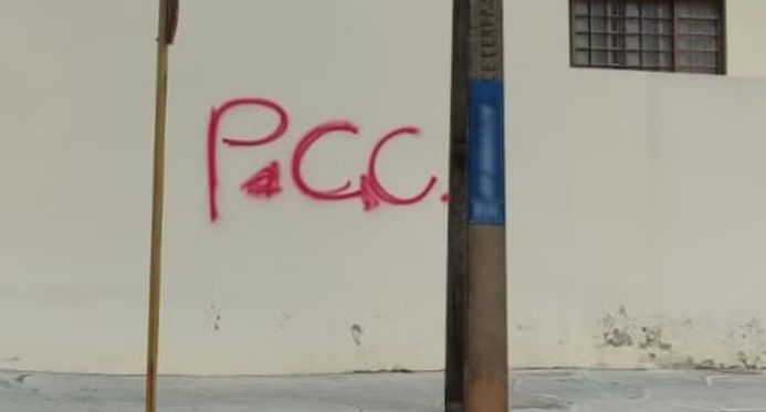 EUA bloqueiam bens de brasileiros ligados ao PCC e Brasil contesta sobretaxa comercial
