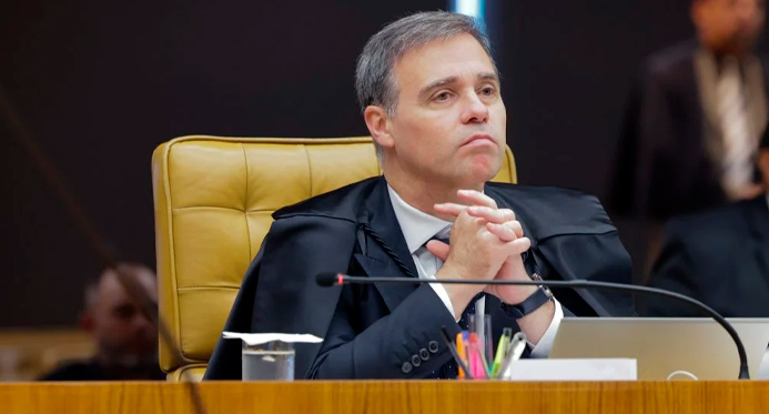Mendonça autoriza PF a investigar repasses do Banco Master para filme sobre Bolsonaro – Em Dia ES