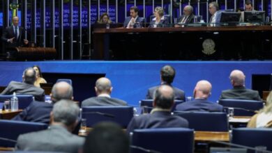 No Senado, sindicatos e governo defendem fim da escala 6x1 e empresários atacam proposta