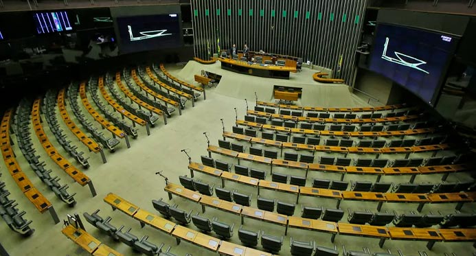 Quase 90% dos deputados pretendem disputar a reeleição em 2026, aponta levantamento – Em Dia ES