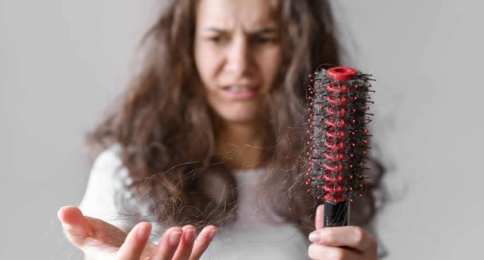 Queda de cabelo entra na lista de preocupações de quem usa canetas emagrecedoras – Em Dia ES