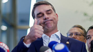 Republicanos decide ficar neutro na corrida ao Planalto e deixa Flávio Bolsonaro sem aliança – Em Dia ES