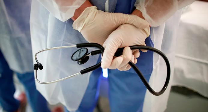 Estudo revela alta taxa de burnout e esgotamento emocional entre médicos de UTI – Em Dia ES